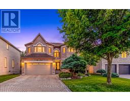 11 PALACE COURT, Richmond Hill, Ontario