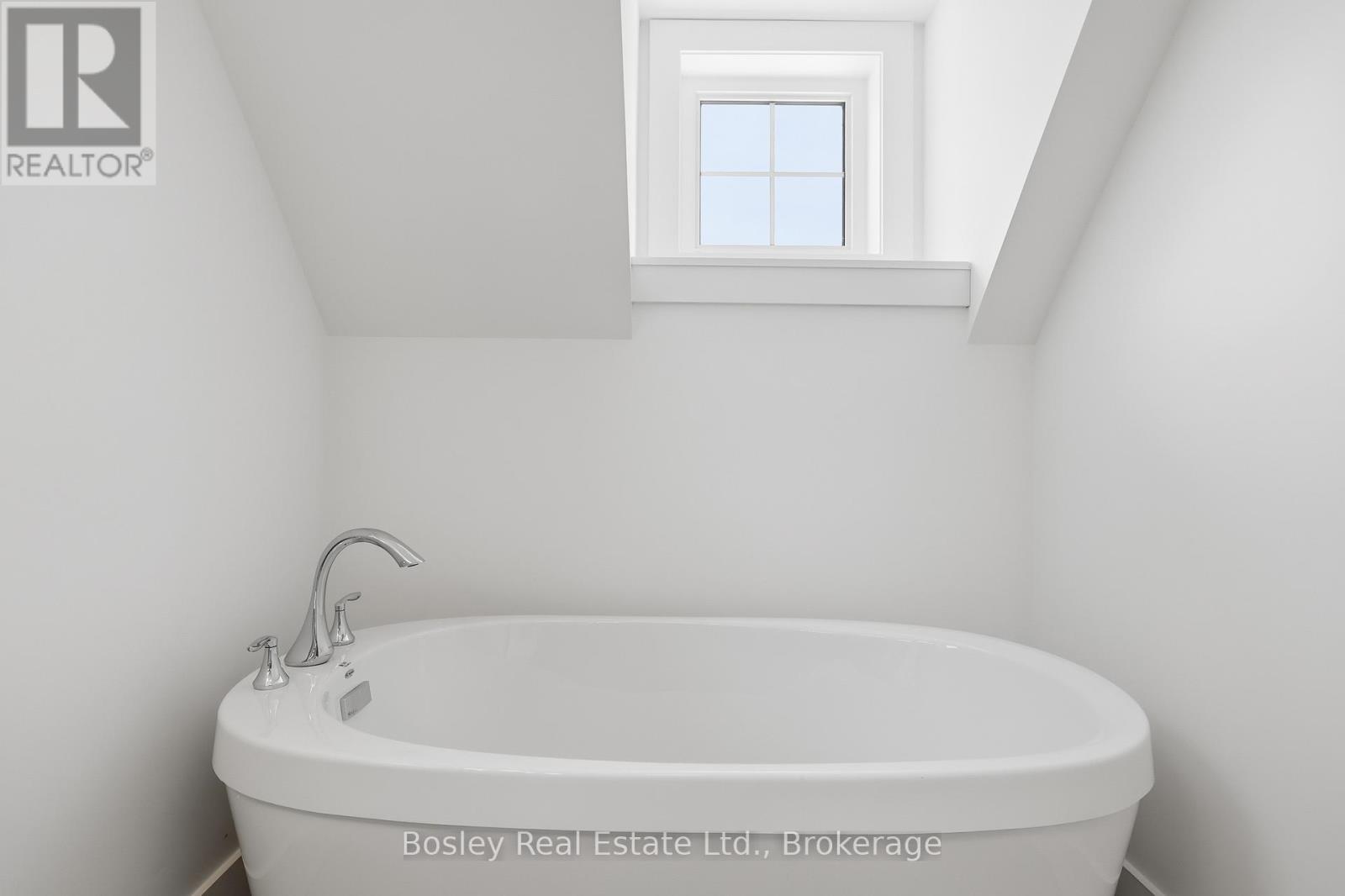 130 White Oak Crescent, Blue Mountains, Ontario  L9Y 5T5 - Photo 21 - X12942020