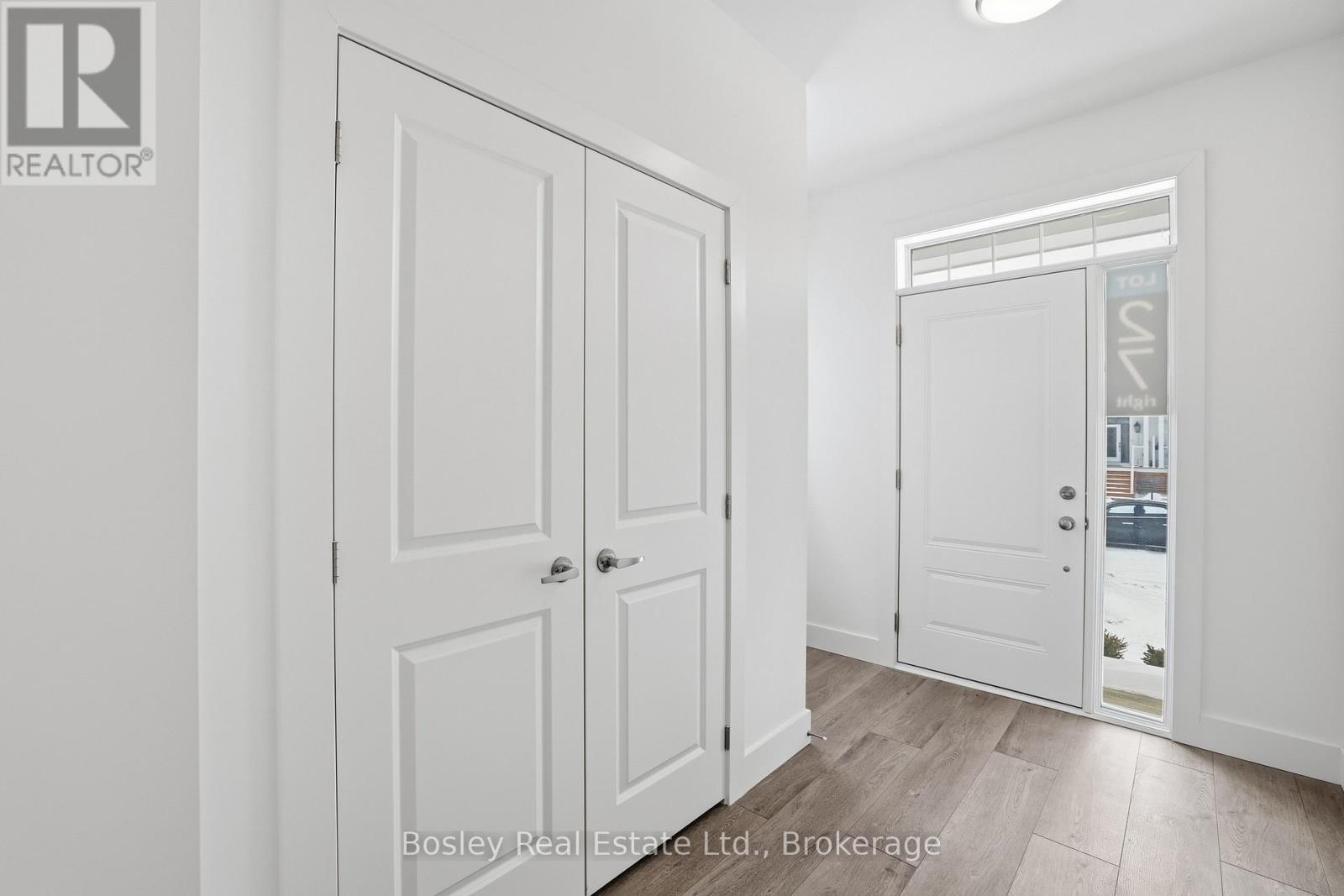 130 White Oak Crescent, Blue Mountains, Ontario  L9Y 5T5 - Photo 4 - X12942020