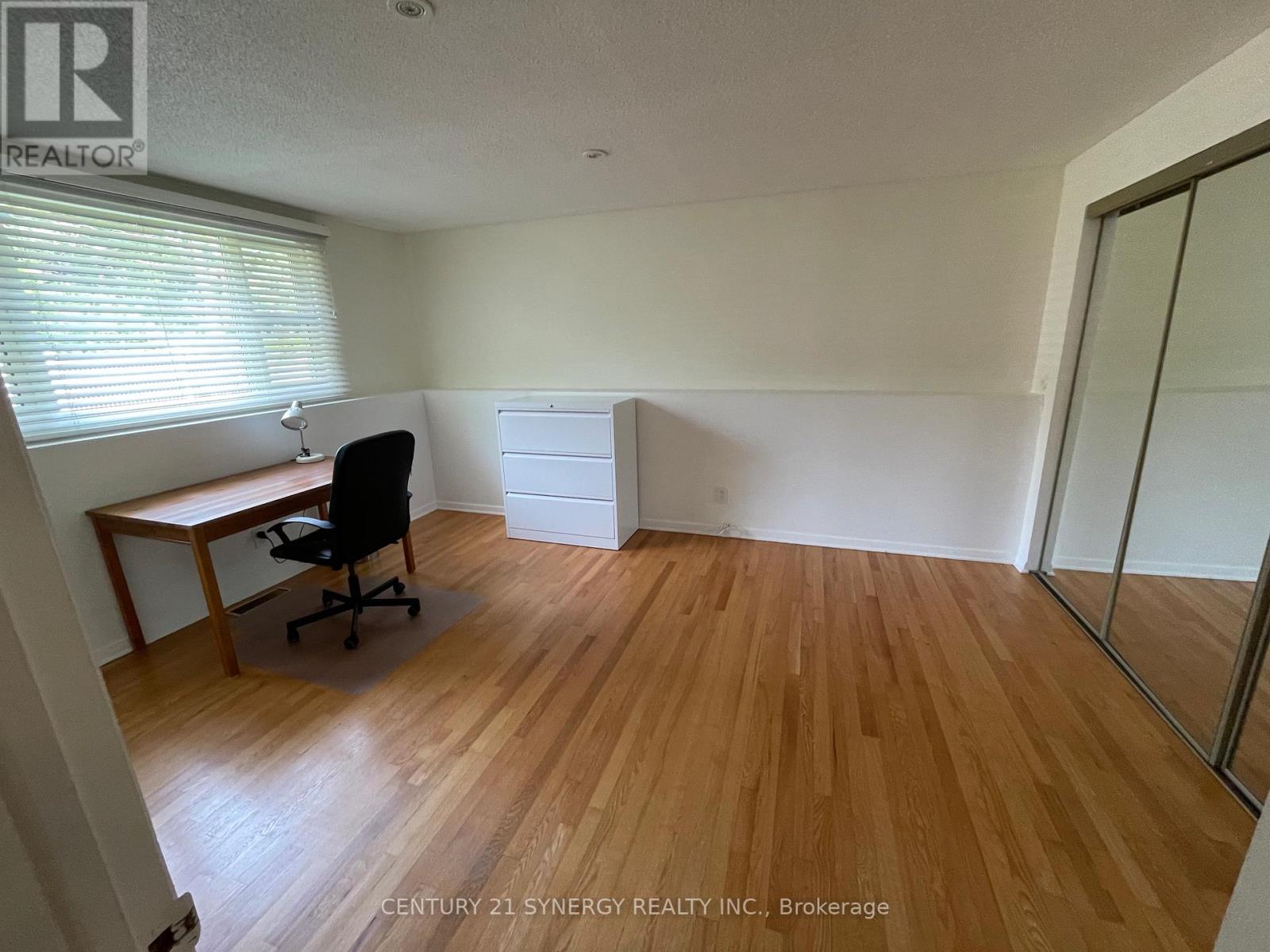 639 Glenhurst Crescent, Ottawa, Ontario  K1J 7B6 - Photo 24 - X12878974