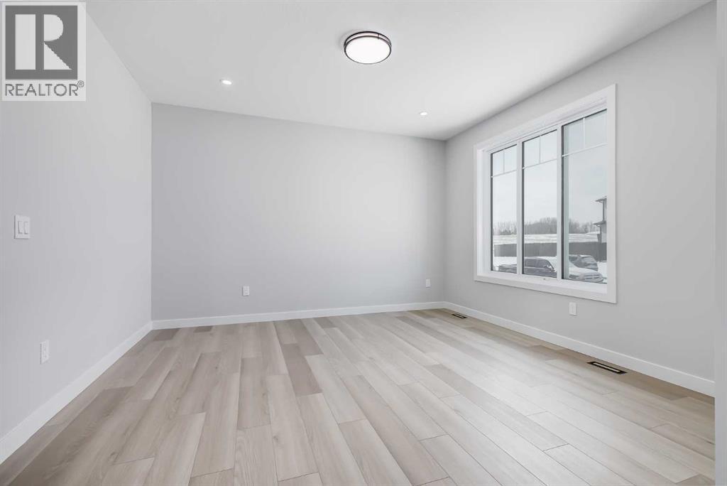 1955 Mccaskill Drive, Crossfield, Alberta  T0M 0S0 - Photo 3 - A2297169