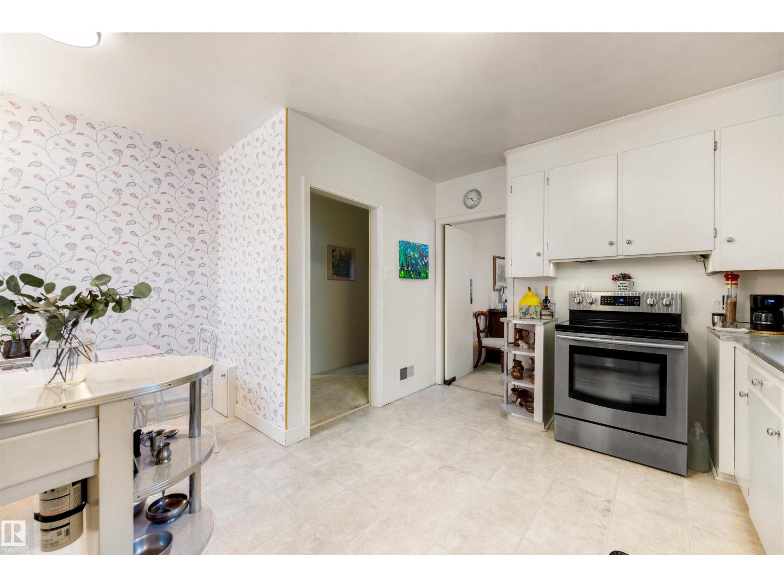 13882 Ravine Dr Nw, Edmonton, Alberta  T5N 3M1 - Photo 11 - E4479257