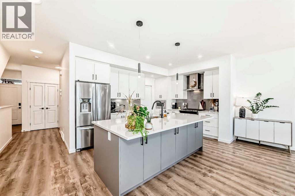 12 Magnolia Crescent SE, Calgary, Alberta  T3M 3M8 - Photo 3 - A2295264