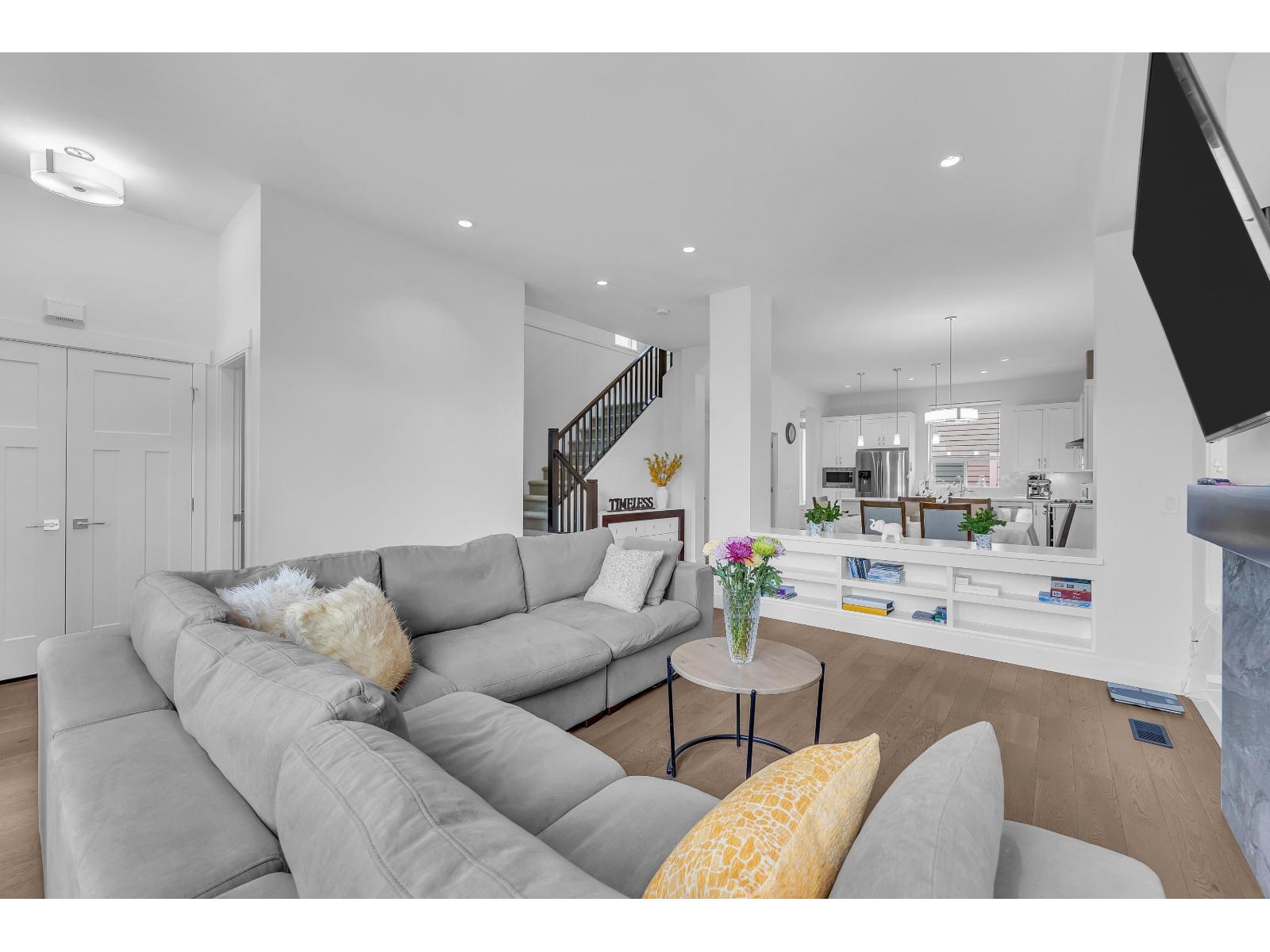 16549 21 Avenue, Surrey, British Columbia  V3Z 0V7 - Photo 7 - R3105368