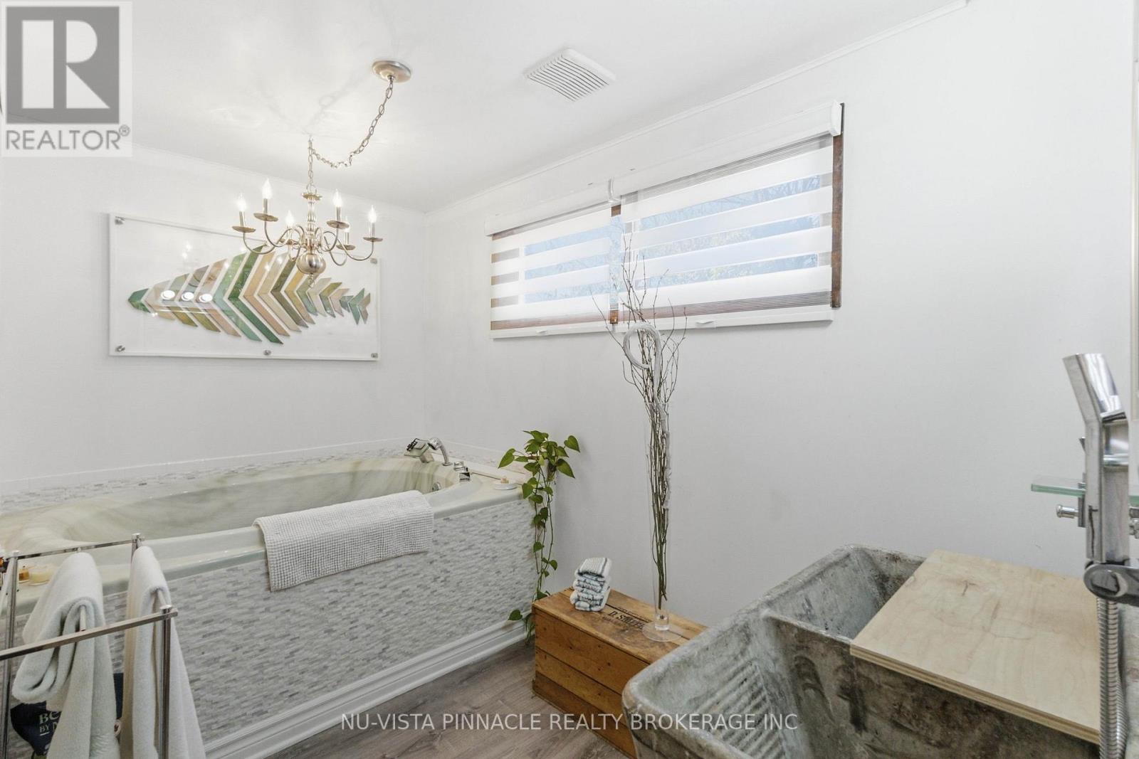 31 Sumner Road, London South, Ontario  N5Z 3Z1 - Photo 24 - X12942004