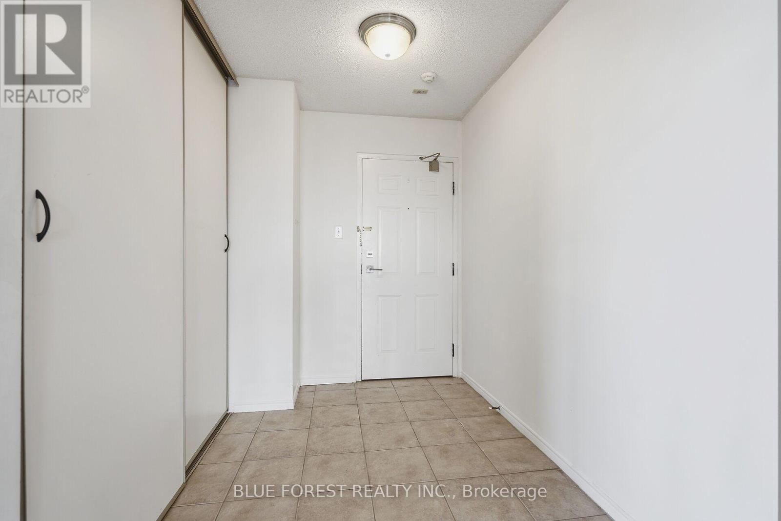 610 - 30 Chapman Court, London North, Ontario  N6G 4Y4 - Photo 7 - X12942030