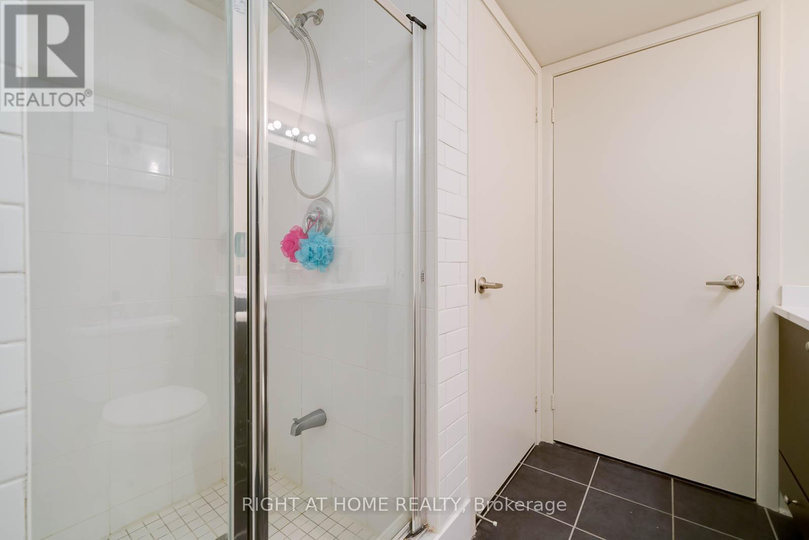 827 - 525 Wilson Avenue, Toronto, Ontario  M3H 0A7 - Photo 20 - C12942022