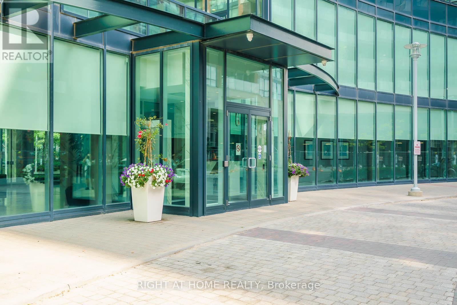 827 - 525 Wilson Avenue, Toronto, Ontario  M3H 0A7 - Photo 32 - C12942022