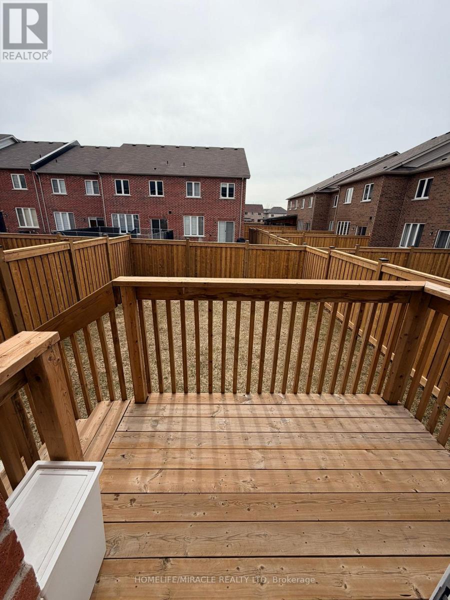 1218 Jim Brewster Circle, Oshawa, Ontario  L1K 1A5 - Photo 12 - E12942038