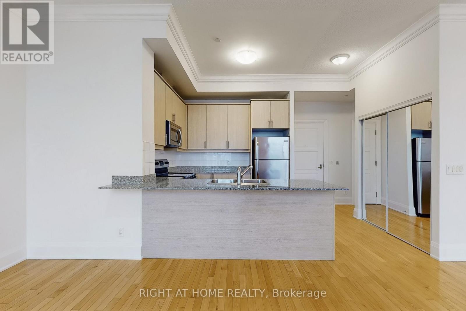 Uph6 - 9500 Markham Road, Markham, Ontario  L6E 0N7 - Photo 5 - N12942046