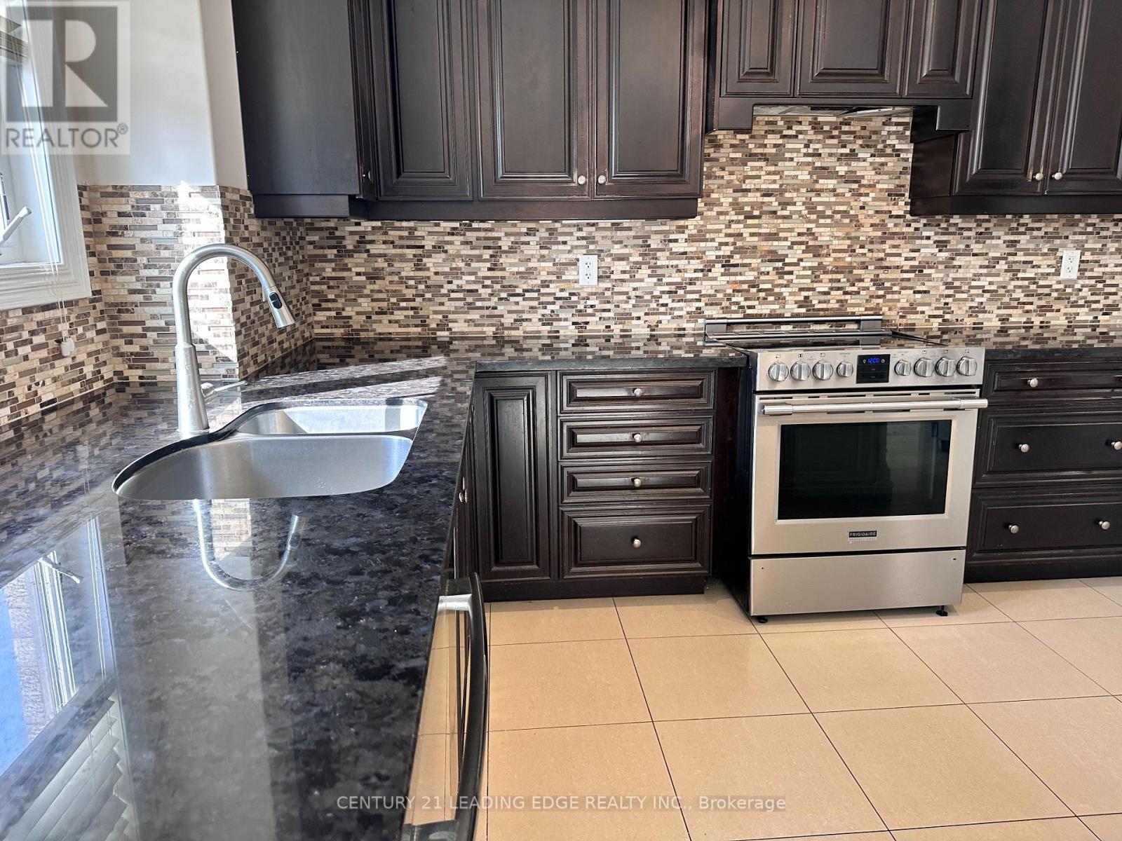 83 Golden Forest Road, Vaughan, Ontario  L6A 0S8 - Photo 12 - N12915132