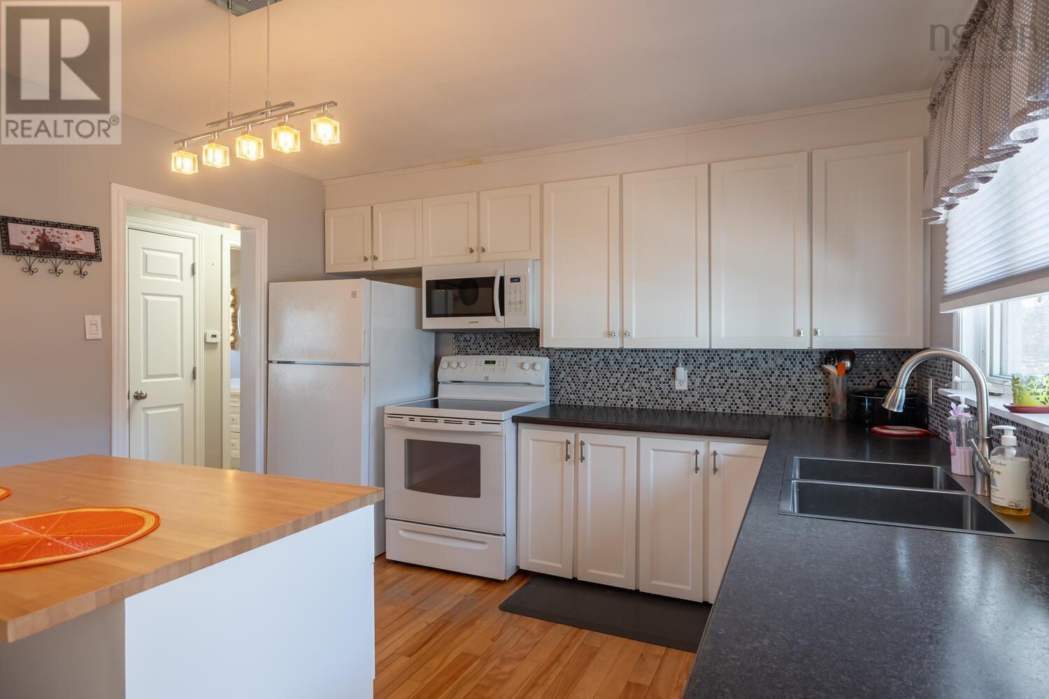 1 Juniper Crescent, Leiblin Park, Nova Scotia  B3R 2H3 - Photo 8 - 202605921