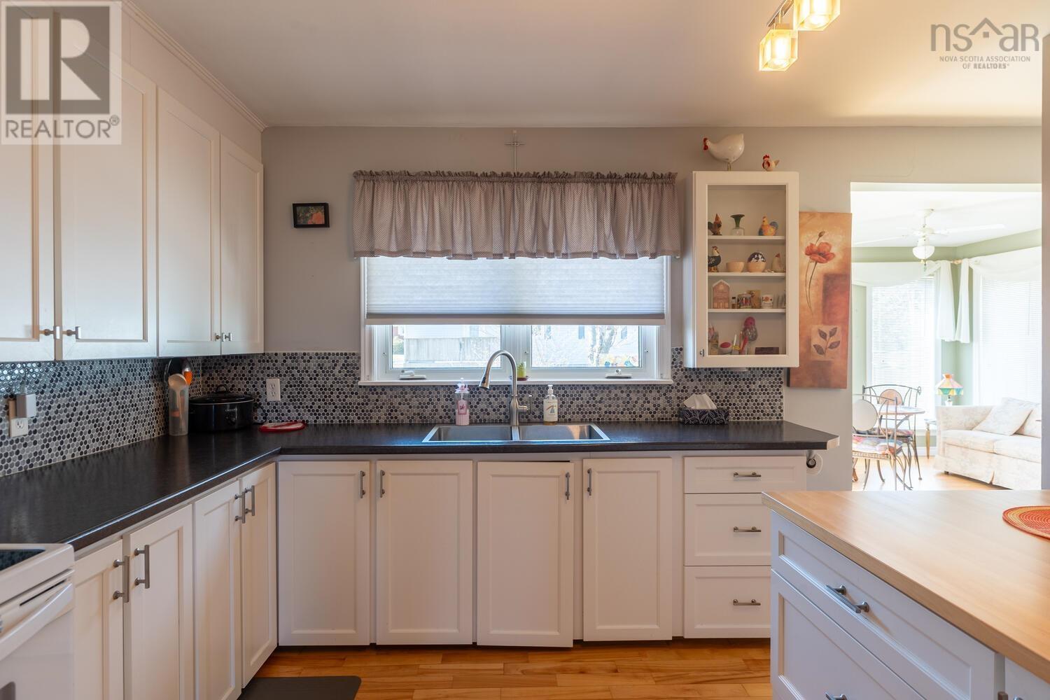 1 Juniper Crescent, Leiblin Park, Nova Scotia  B3R 2H3 - Photo 7 - 202605921