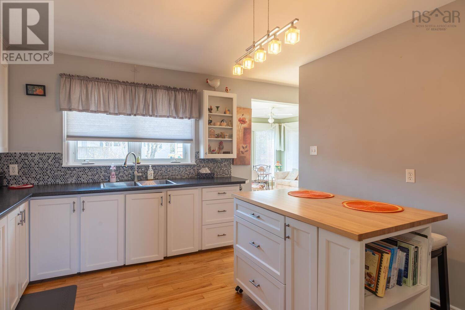 1 Juniper Crescent, Leiblin Park, Nova Scotia  B3R 2H3 - Photo 6 - 202605921