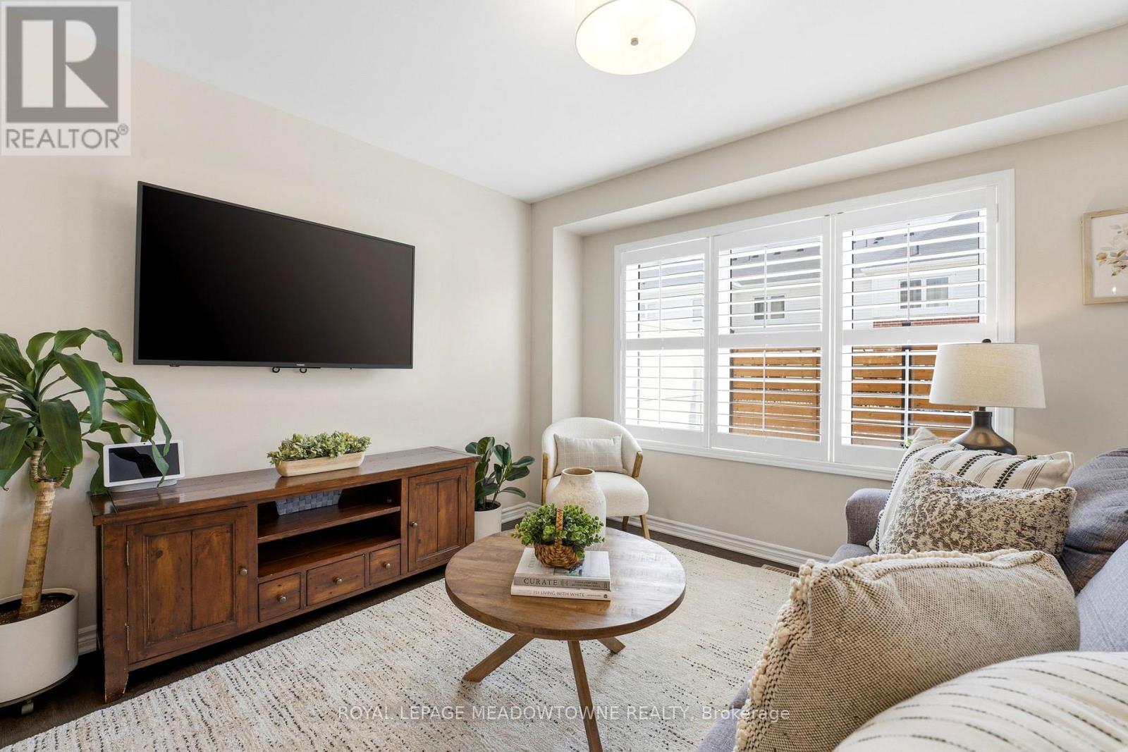 112 Whitlock Avenue, Milton, Ontario  L9E 1G3 - Photo 6 - W12942000