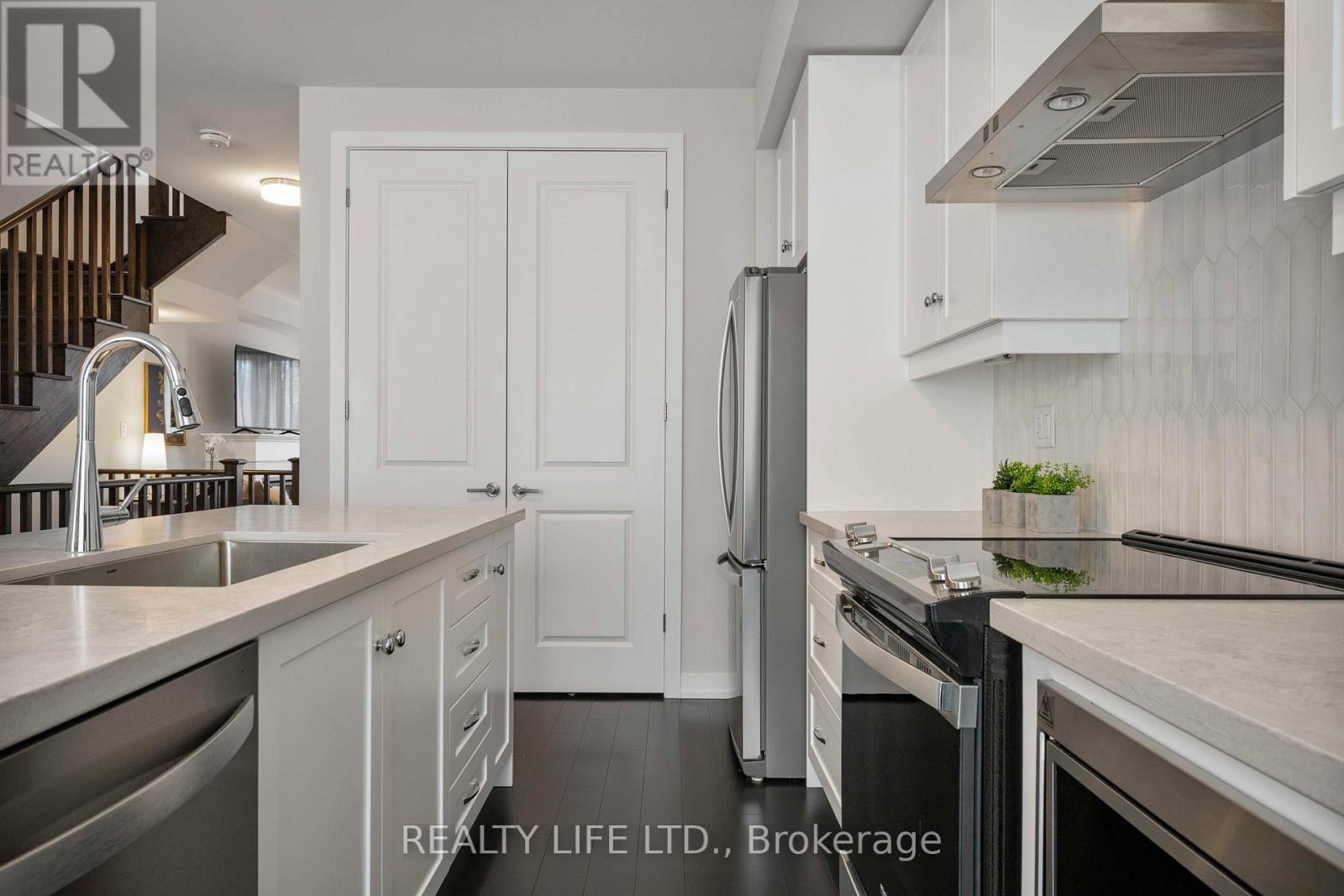 28 Folcroft Street, Brampton, Ontario  L6Y 6L3 - Photo 27 - W12942014