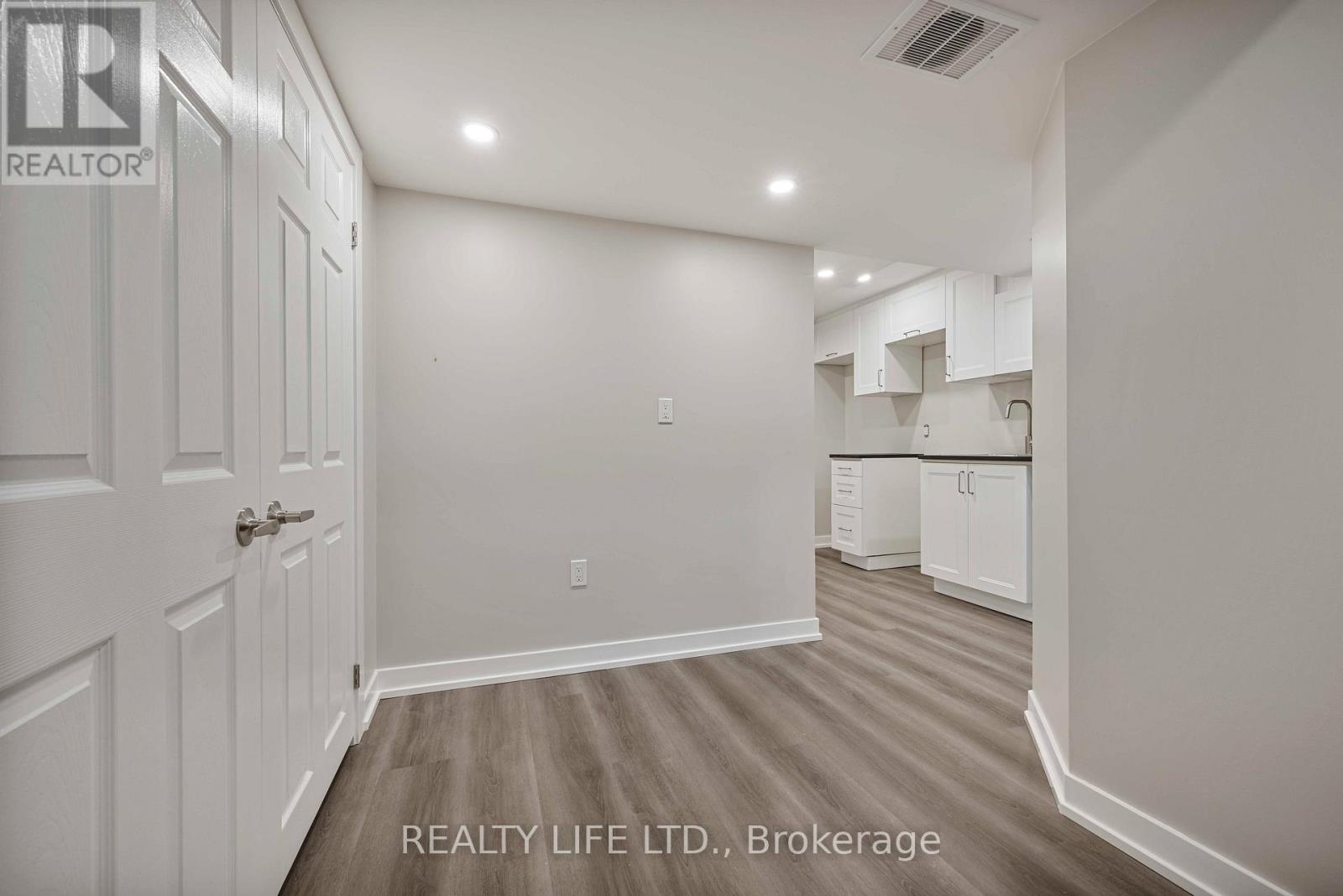 28 Folcroft Street, Brampton, Ontario  L6Y 6L3 - Photo 45 - W12942014