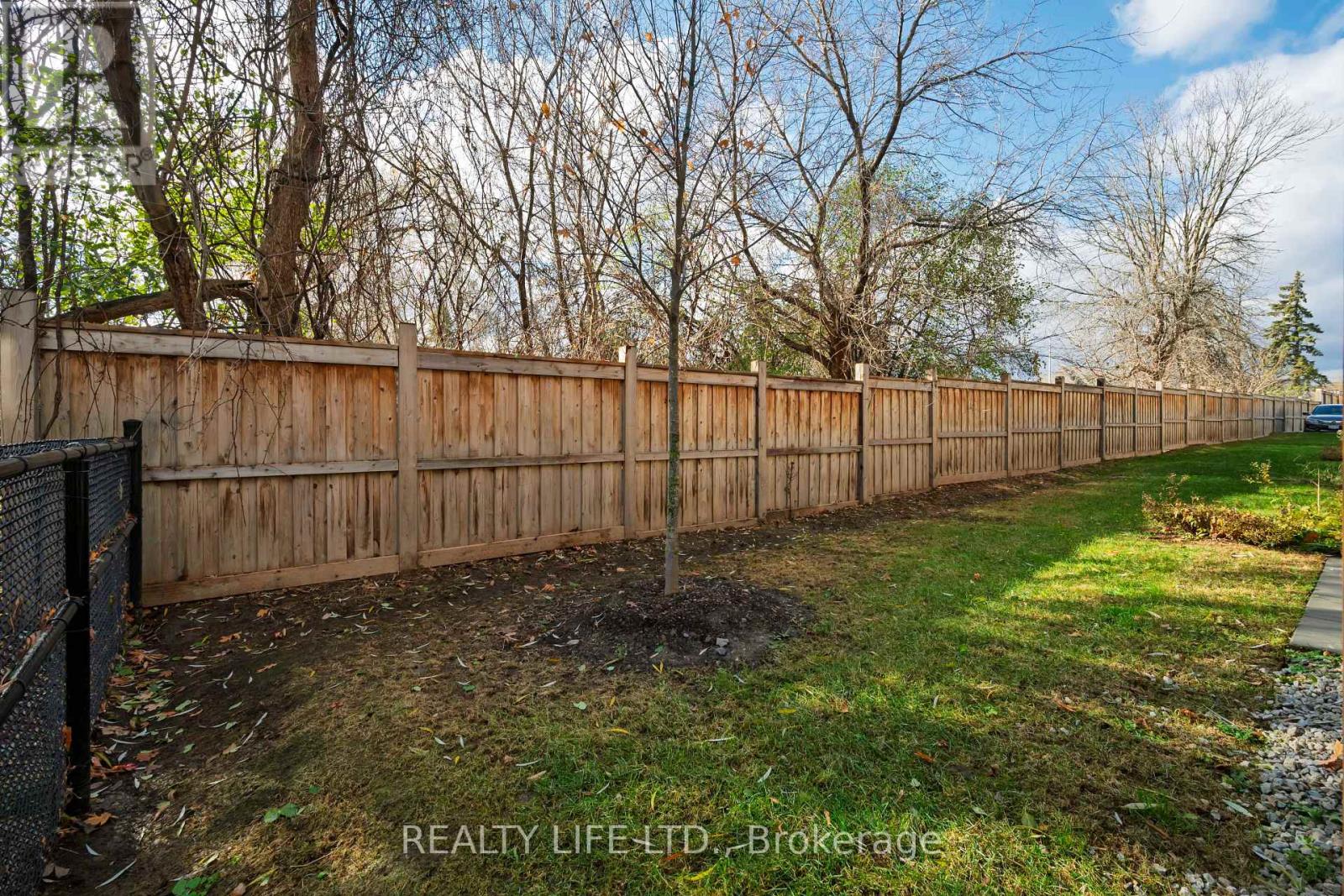 28 Folcroft Street, Brampton, Ontario  L6Y 6L3 - Photo 47 - W12942014