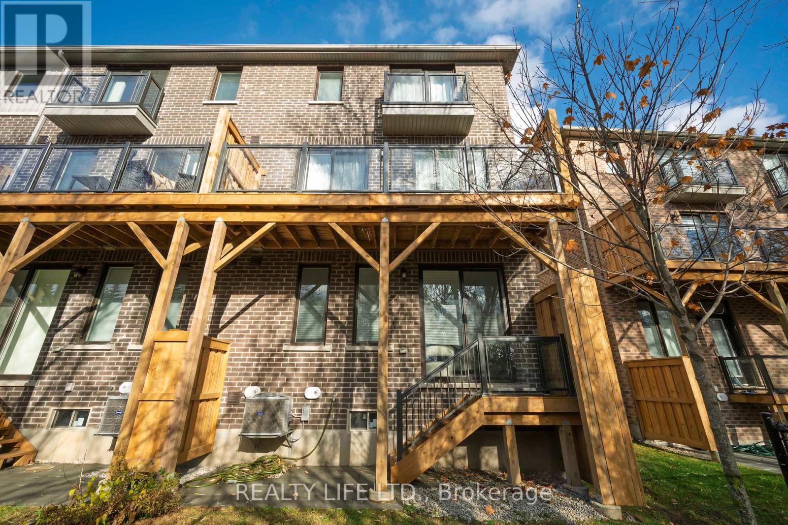 28 Folcroft Street, Brampton, Ontario  L6Y 6L3 - Photo 48 - W12942014