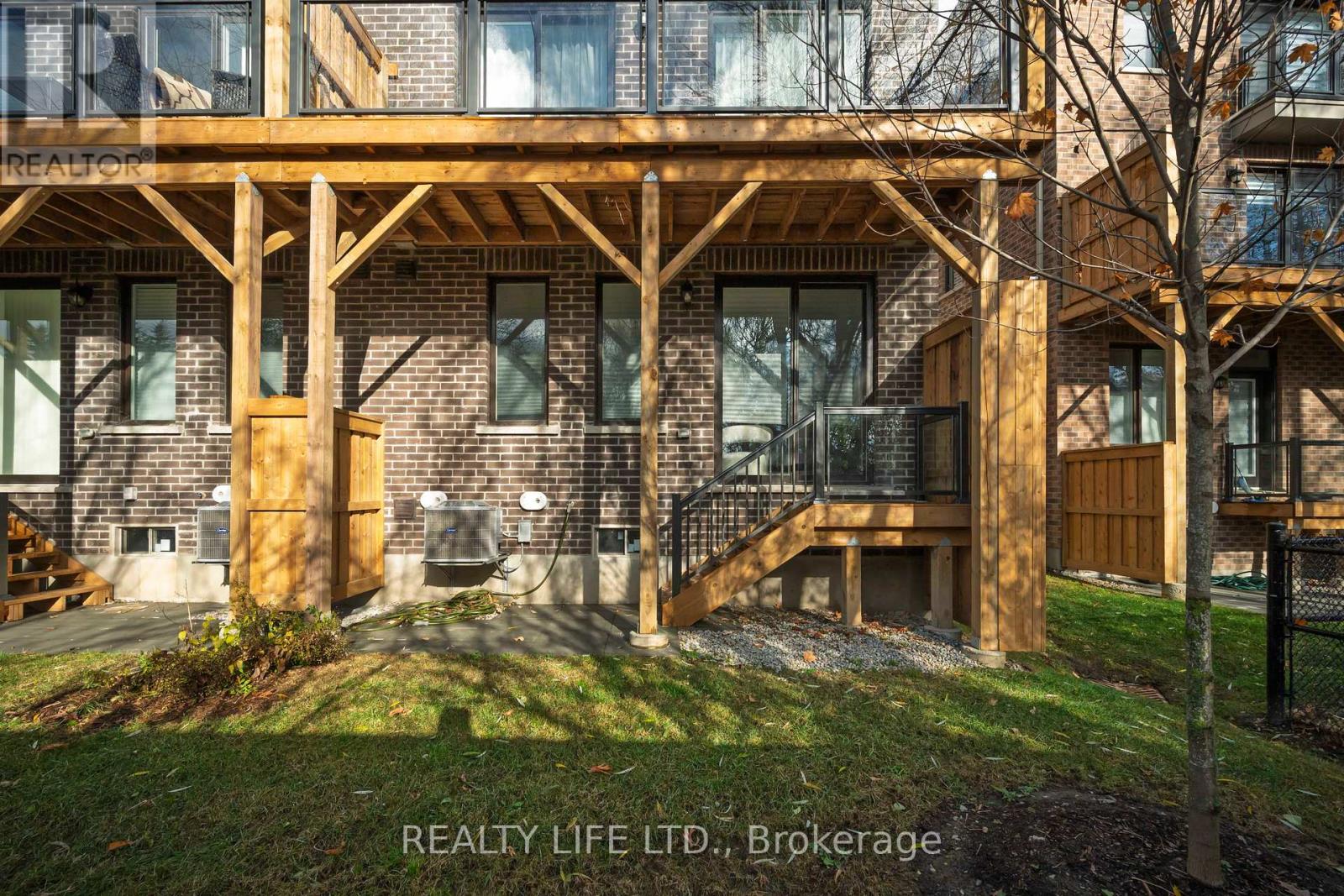 28 Folcroft Street, Brampton, Ontario  L6Y 6L3 - Photo 49 - W12942014