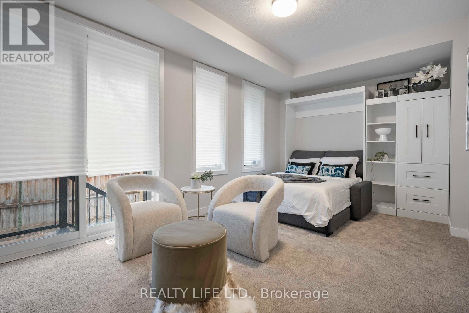 28 Folcroft Street, Brampton, Ontario  L6Y 6L3 - Photo 5 - W12942014