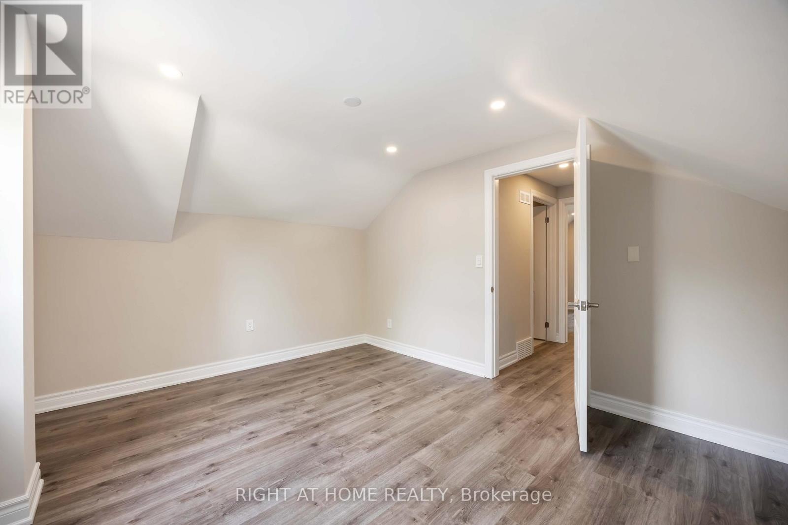 12 Rosalie Avenue N, Toronto, Ontario  M3L 1C5 - Photo 25 - W12942032