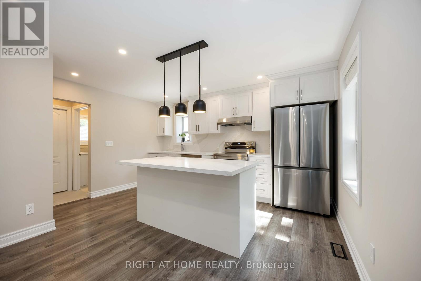 12 Rosalie Avenue N, Toronto, Ontario  M3L 1C5 - Photo 8 - W12942032