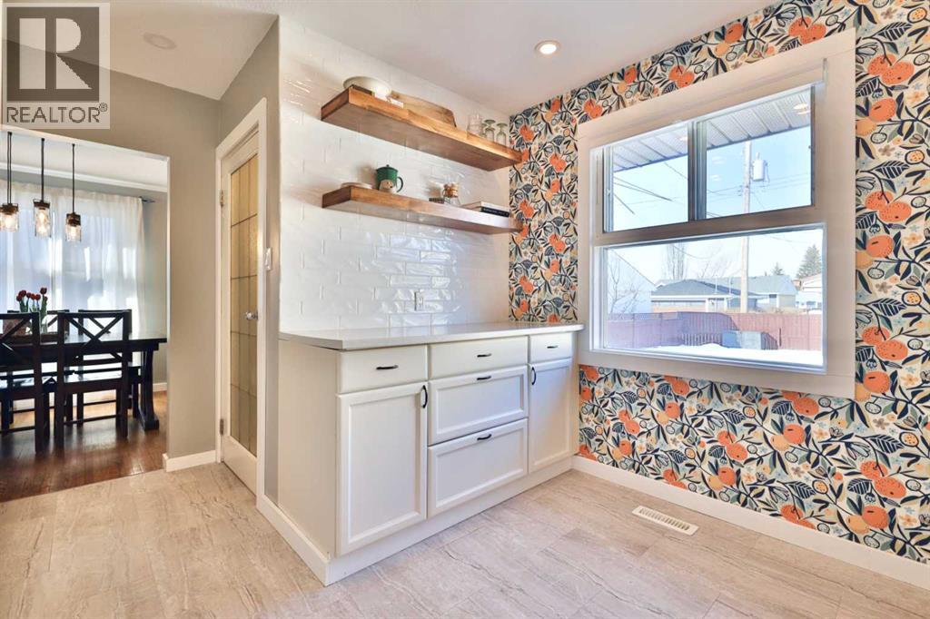 4908 57 Street, Camrose, Alberta  T4V 2E9 - Photo 17 - A2294429