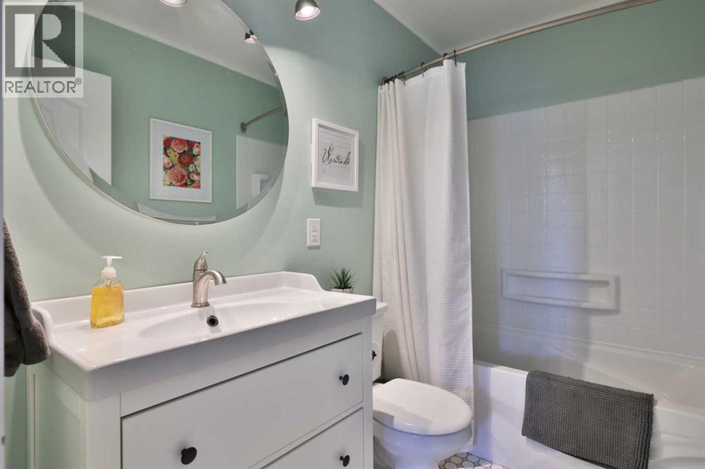 4908 57 Street, Camrose, Alberta  T4V 2E9 - Photo 24 - A2294429