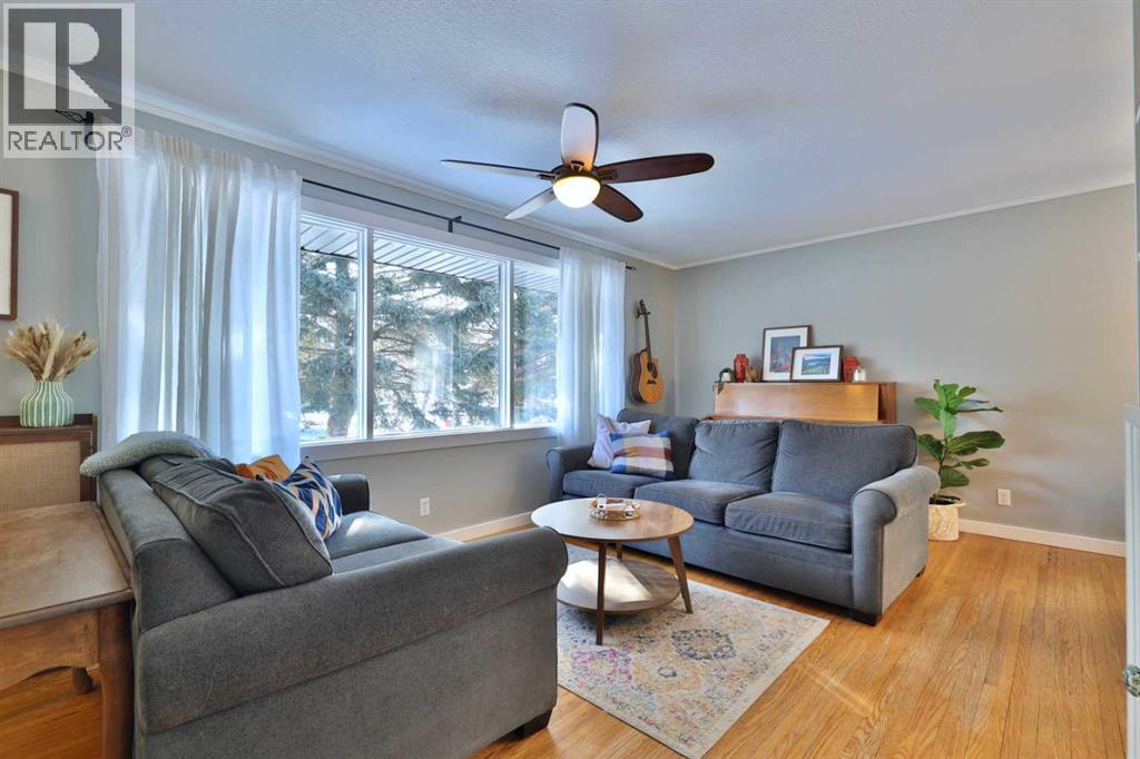 4908 57 Street, Camrose, Alberta  T4V 2E9 - Photo 8 - A2294429