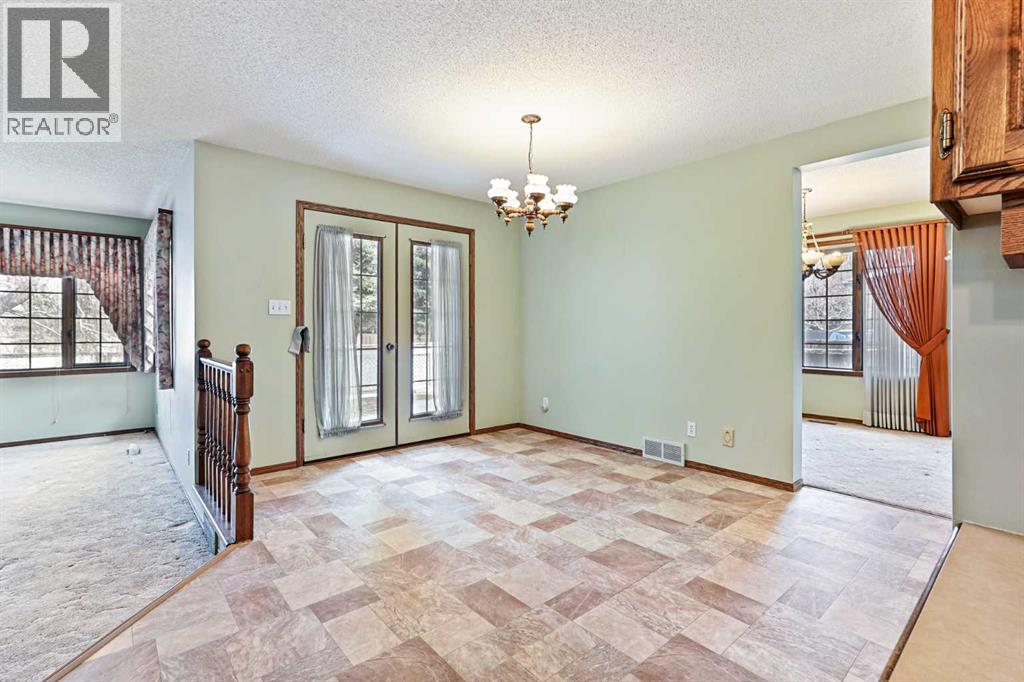 137 Edgewood Boulevard W, Lethbridge, Alberta  T1K 6B7 - Photo 9 - A2279147