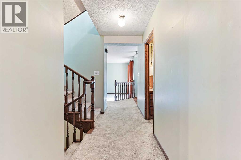 137 Edgewood Boulevard W, Lethbridge, Alberta  T1K 6B7 - Photo 18 - A2279147