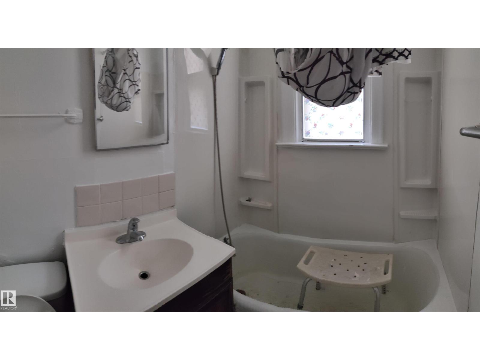 11320 89 St Nw, Edmonton, Alberta  T5B 3T6 - Photo 10 - E4479942