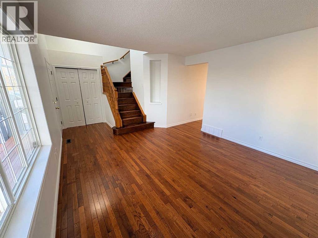 7901 Martha's Haven Park Ne, Calgary, Alberta  T3J 4H5 - Photo 3 - A2290267