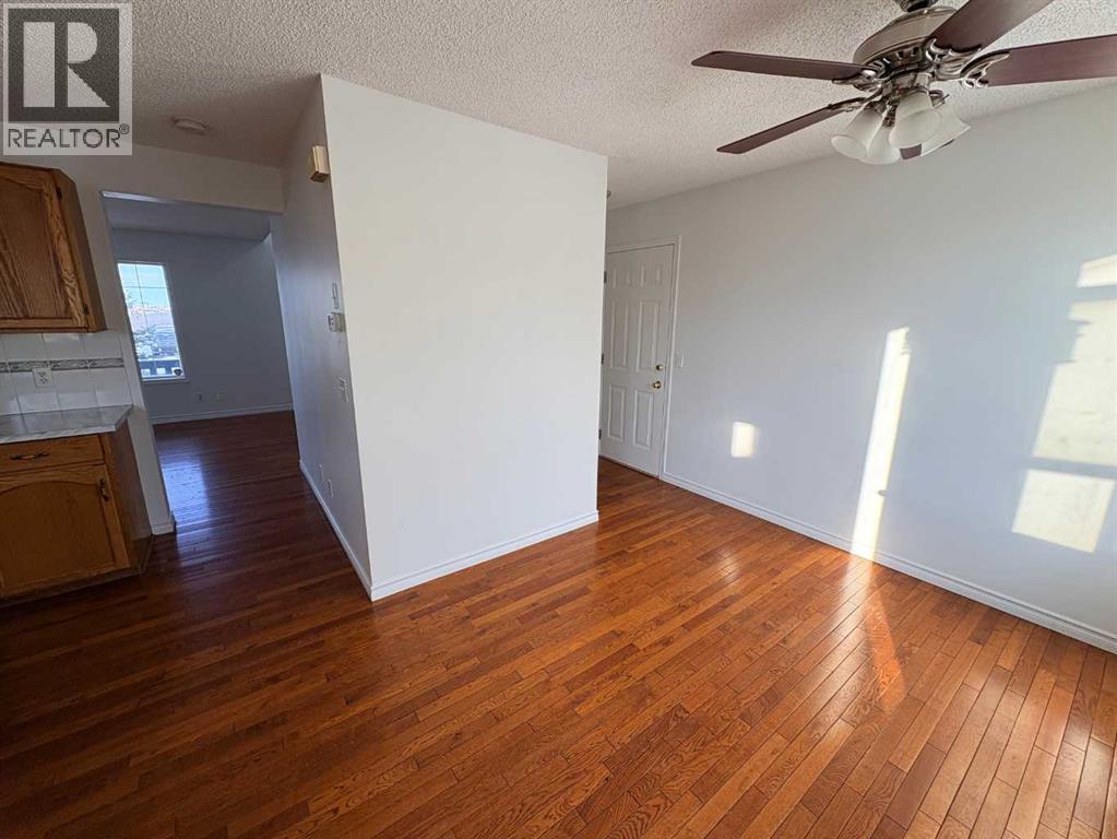 7901 Martha's Haven Park Ne, Calgary, Alberta  T3J 4H5 - Photo 9 - A2290267