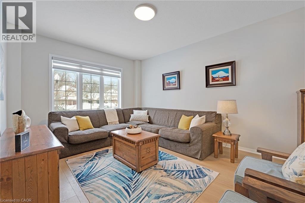 533 Woodfield Court, Kitchener, Ontario  N2P 2S8 - Photo 5 - 40812584