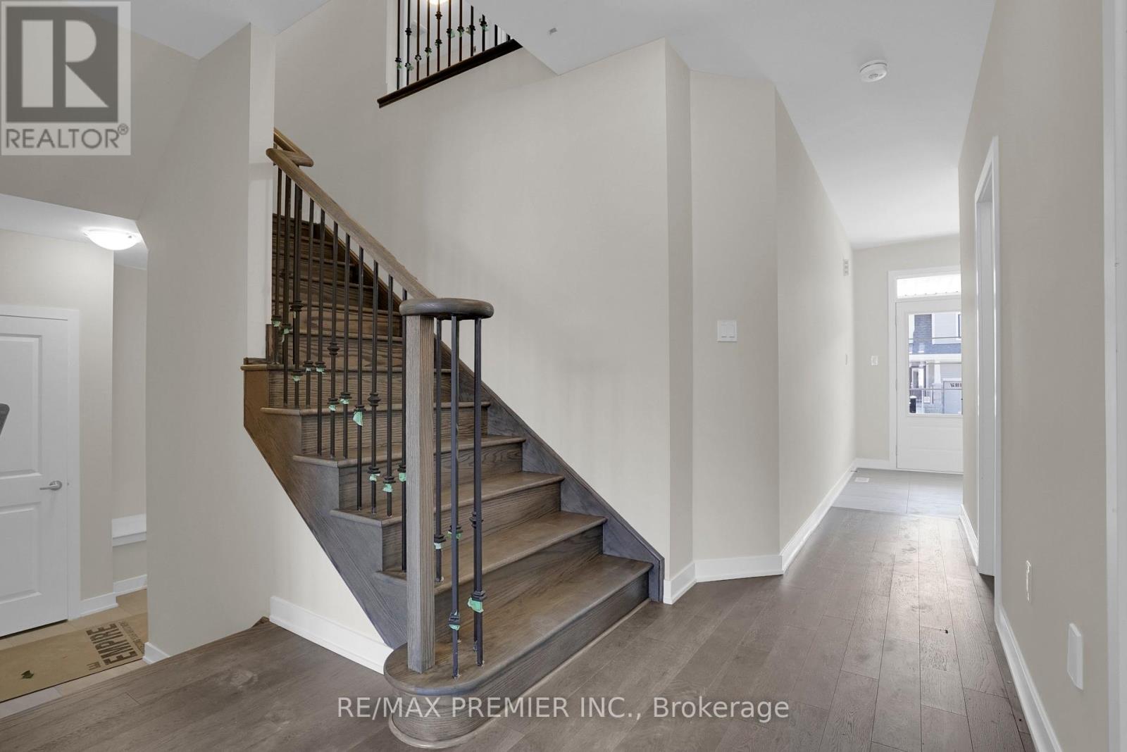 28 Downriver Drive, Welland, Ontario  L3B 0M5 - Photo 8 - X12942002