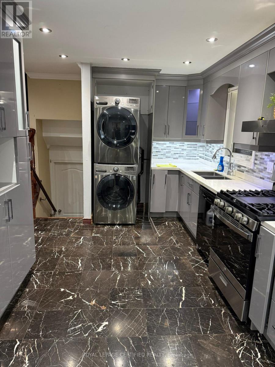 Upper - 4142 Dursley Crescent, Mississauga, Ontario  L4Z 1J7 - Photo 4 - W12939174