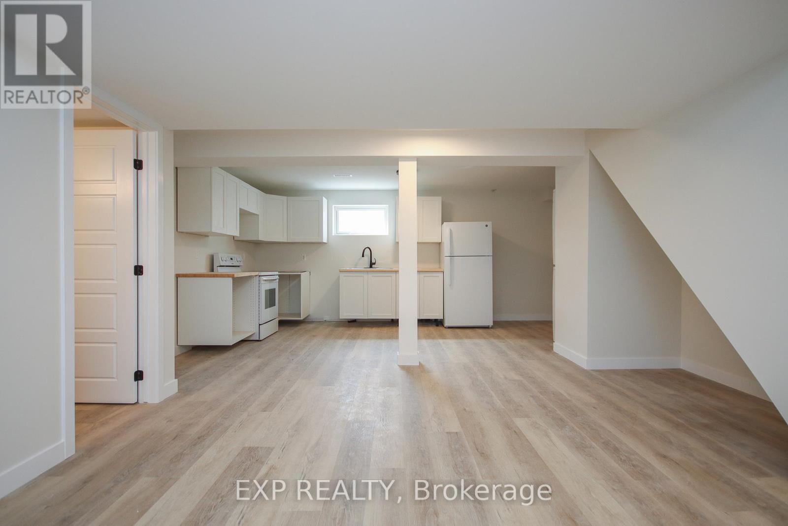 130 Banning Road, Ottawa, Ontario  K2L 1C4 - Photo 28 - X12837762