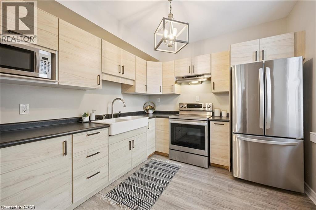 16 St Andrews Street, Cambridge, Ontario  N1S 1M4 - Photo 7 - 40809074