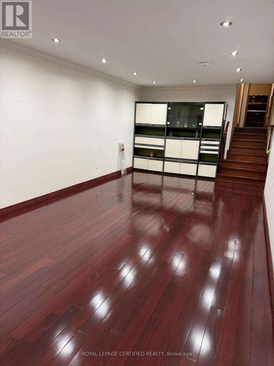 Upper - 4142 Dursley Crescent, Mississauga, Ontario  L4Z 1J7 - Photo 10 - W12939174