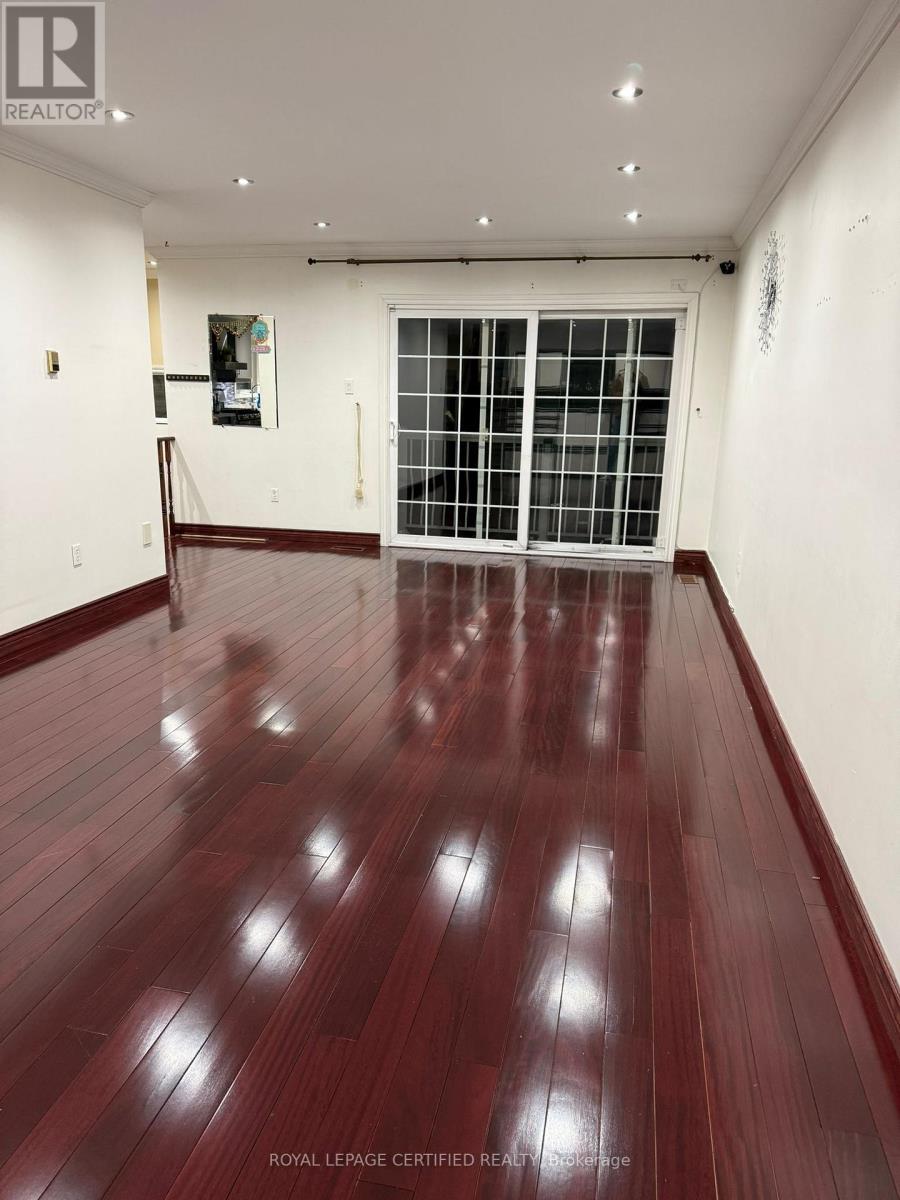 Upper - 4142 Dursley Crescent, Mississauga, Ontario  L4Z 1J7 - Photo 11 - W12939174