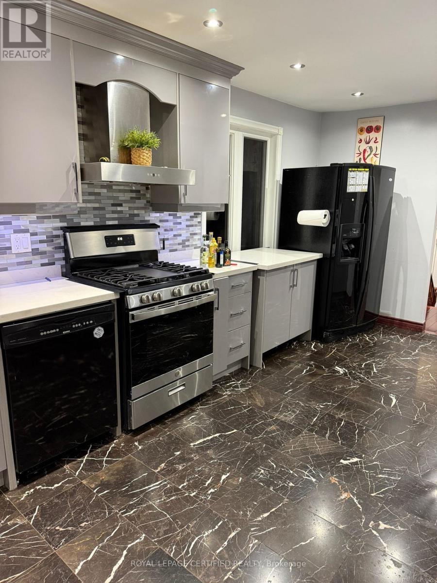 Upper - 4142 Dursley Crescent, Mississauga, Ontario  L4Z 1J7 - Photo 5 - W12939174