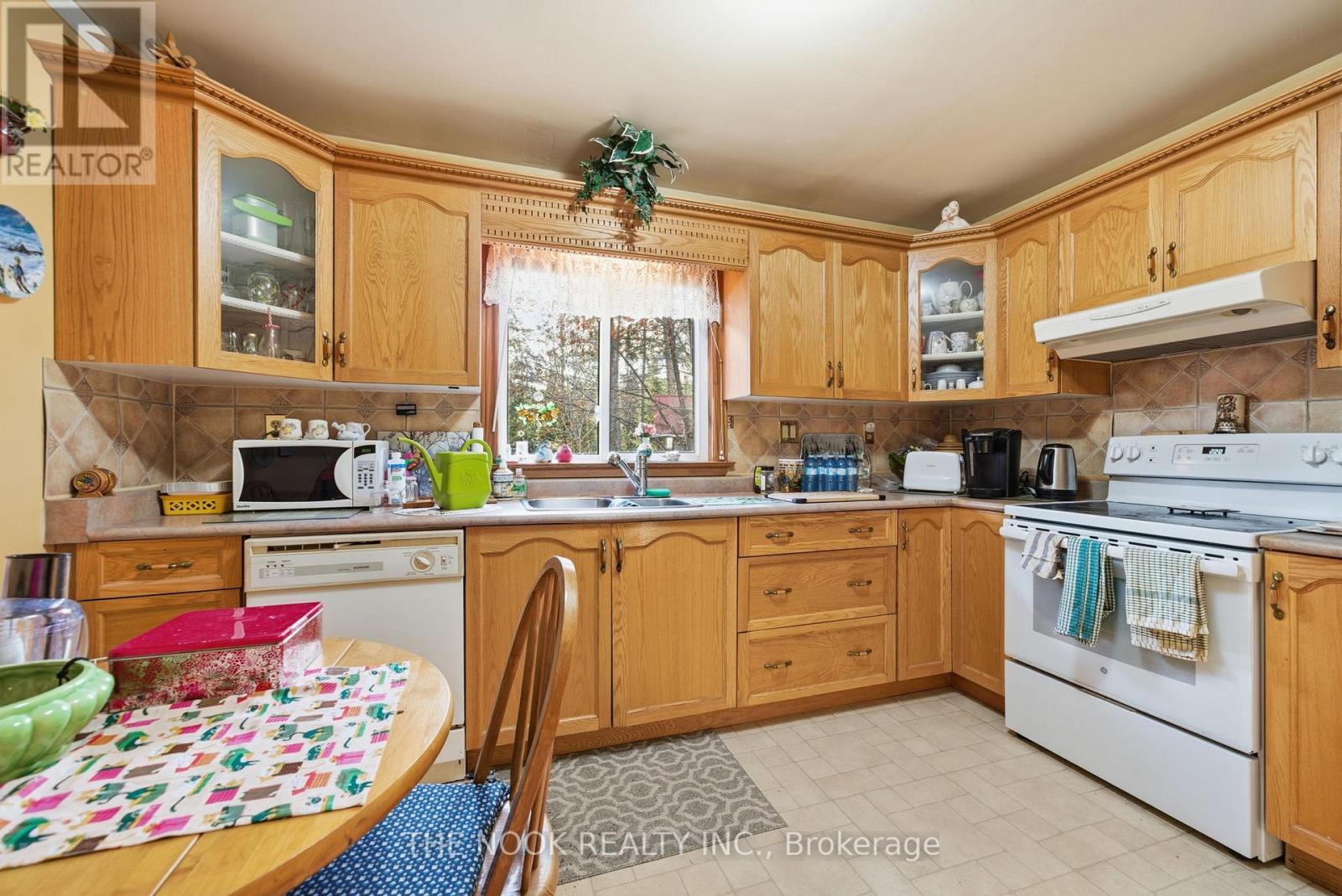 1055 Irondale Road, Minden Hills, Ontario  K0M 2A1 - Photo 16 - X12869794