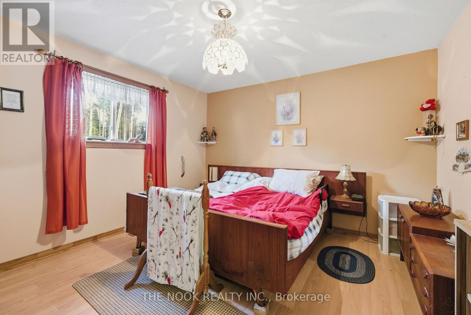 1055 Irondale Road, Minden Hills, Ontario  K0M 2A1 - Photo 19 - X12869794