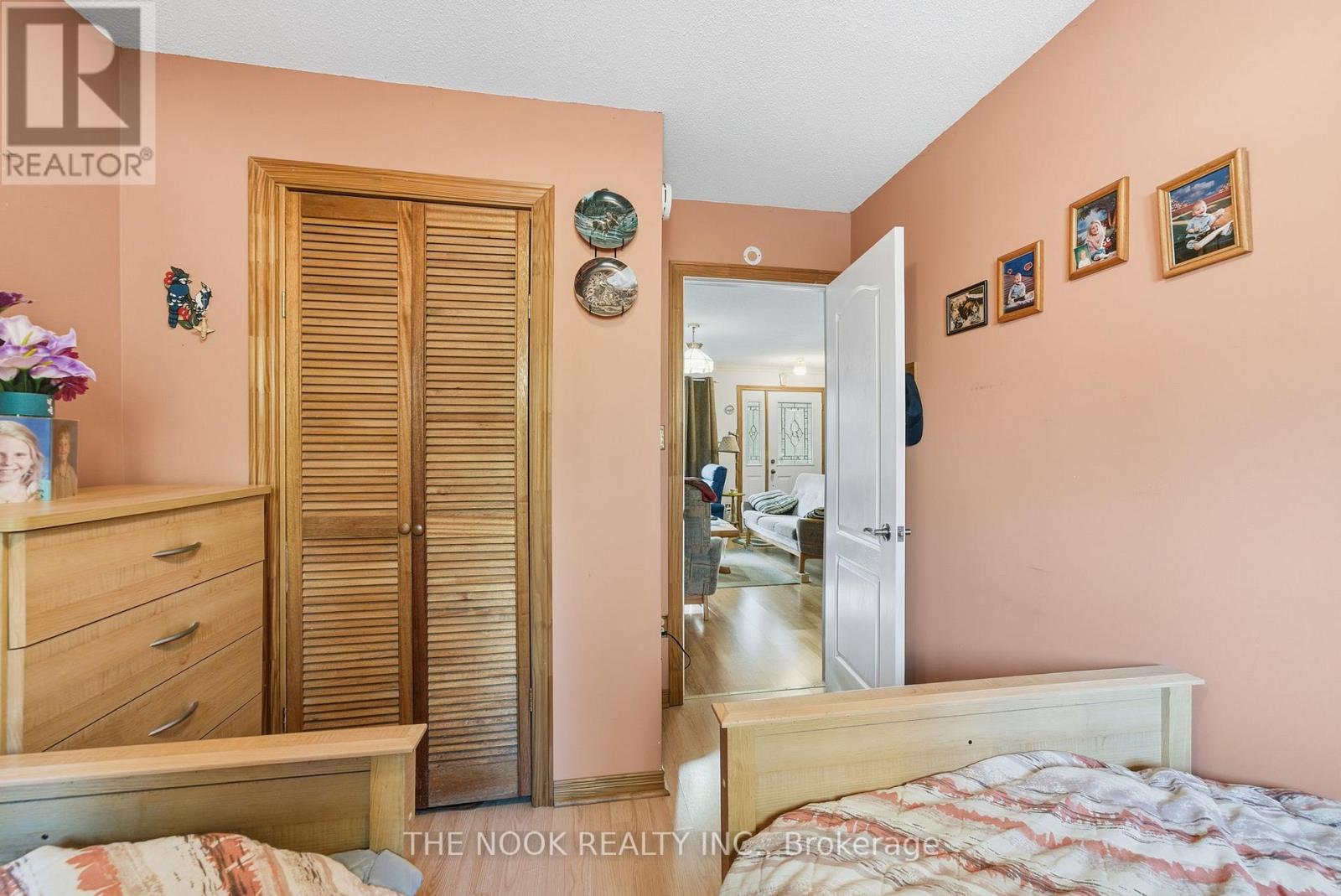 1055 Irondale Road, Minden Hills, Ontario  K0M 2A1 - Photo 23 - X12869794