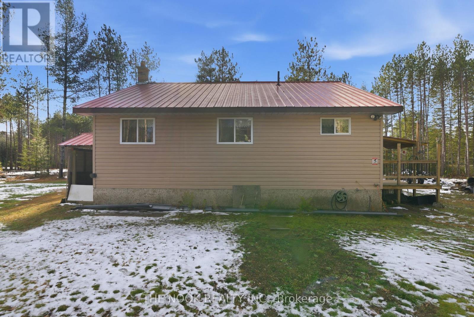 1055 Irondale Road, Minden Hills, Ontario  K0M 2A1 - Photo 35 - X12869794