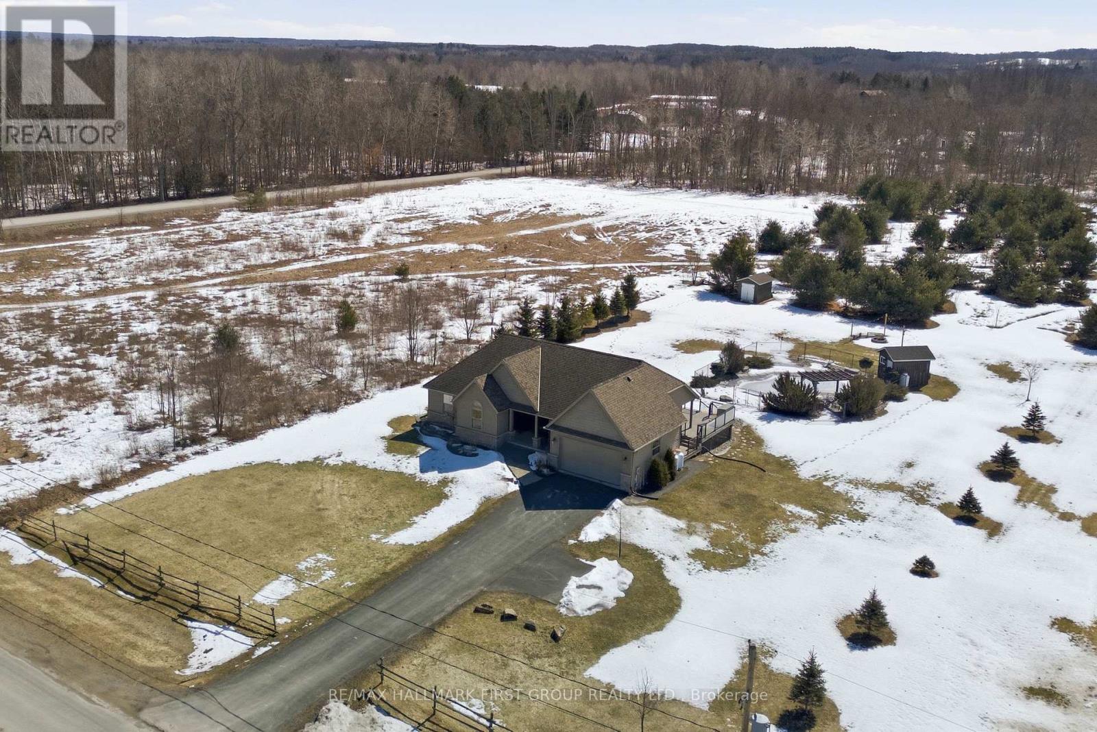 27 Charles Road, Tweed, Ontario  K0K 3J0 - Photo 2 - X12920928