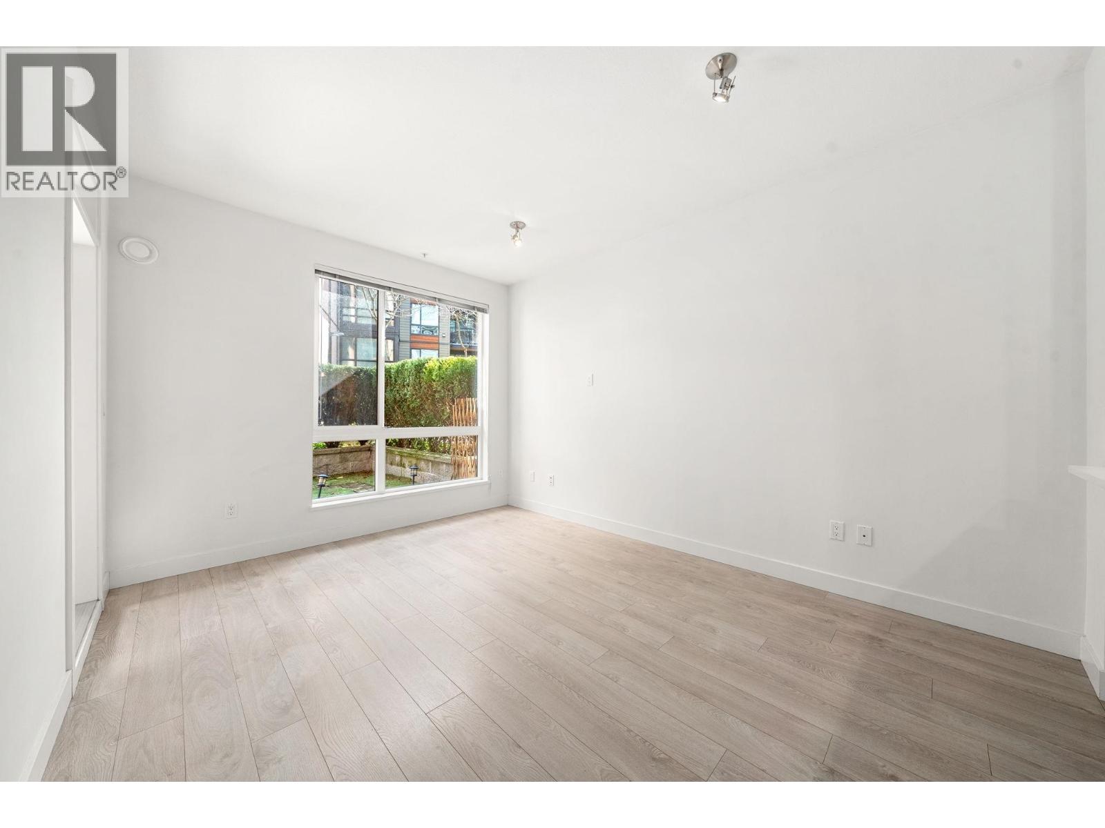 107 733 W 3rd Street, North Vancouver, British Columbia  V7M 0C8 - Photo 11 - R3105740