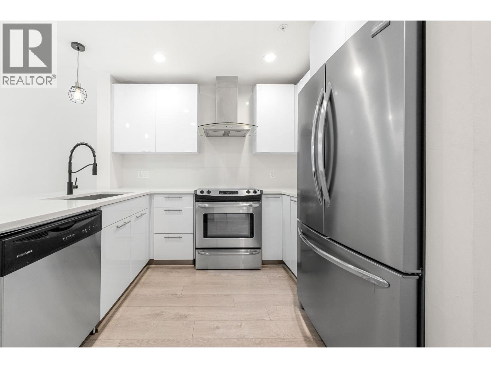 107 733 W 3rd Street, North Vancouver, British Columbia  V7M 0C8 - Photo 17 - R3105740